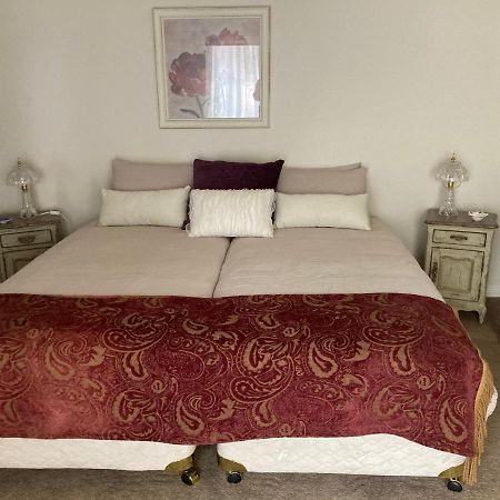 יאראגון Rosewood Park Guest Suite מראה חיצוני תמונה