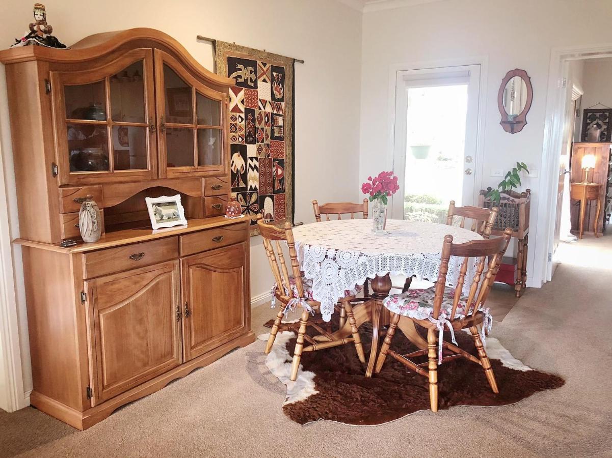 יאראגון Rosewood Park Guest Suite מראה חיצוני תמונה